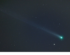 ラブジョイ彗星（2013年12月2日撮影）（提供：牛山俊男）