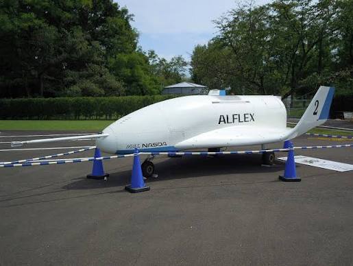 1966年日本で初めて成功したオートパイロット着陸実験機ALFLEX(アルフレックス)の展示