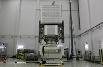GPM主衛星、種子島宇宙センターで機体公開